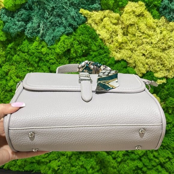 BHeveryday The Francis Handbag - Picture 4 of 6